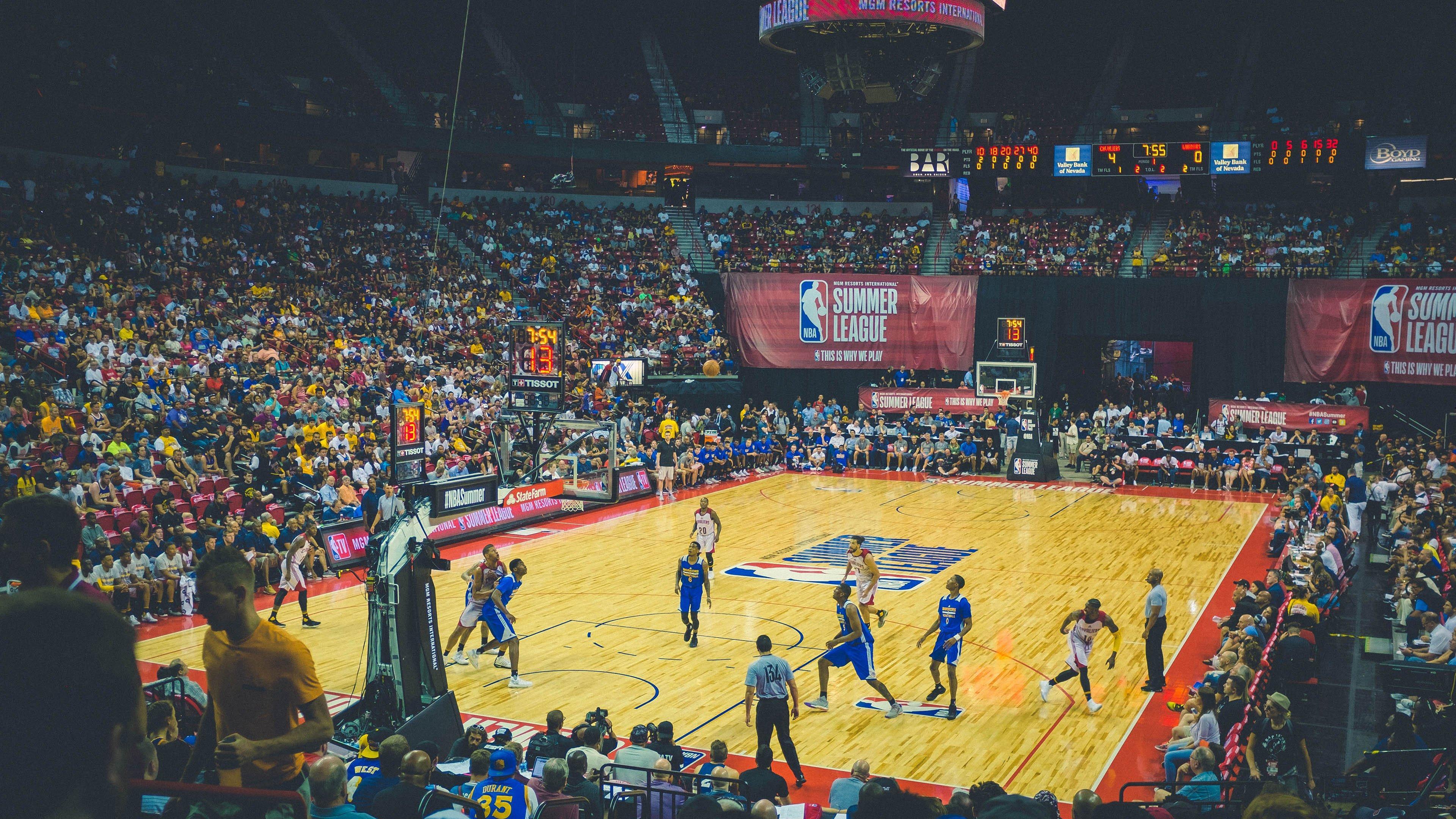 kaiyun|湖人队与独行侠队巨星伤情恶化，詹姆斯东契奇无缘对阵老鹰队关键战役