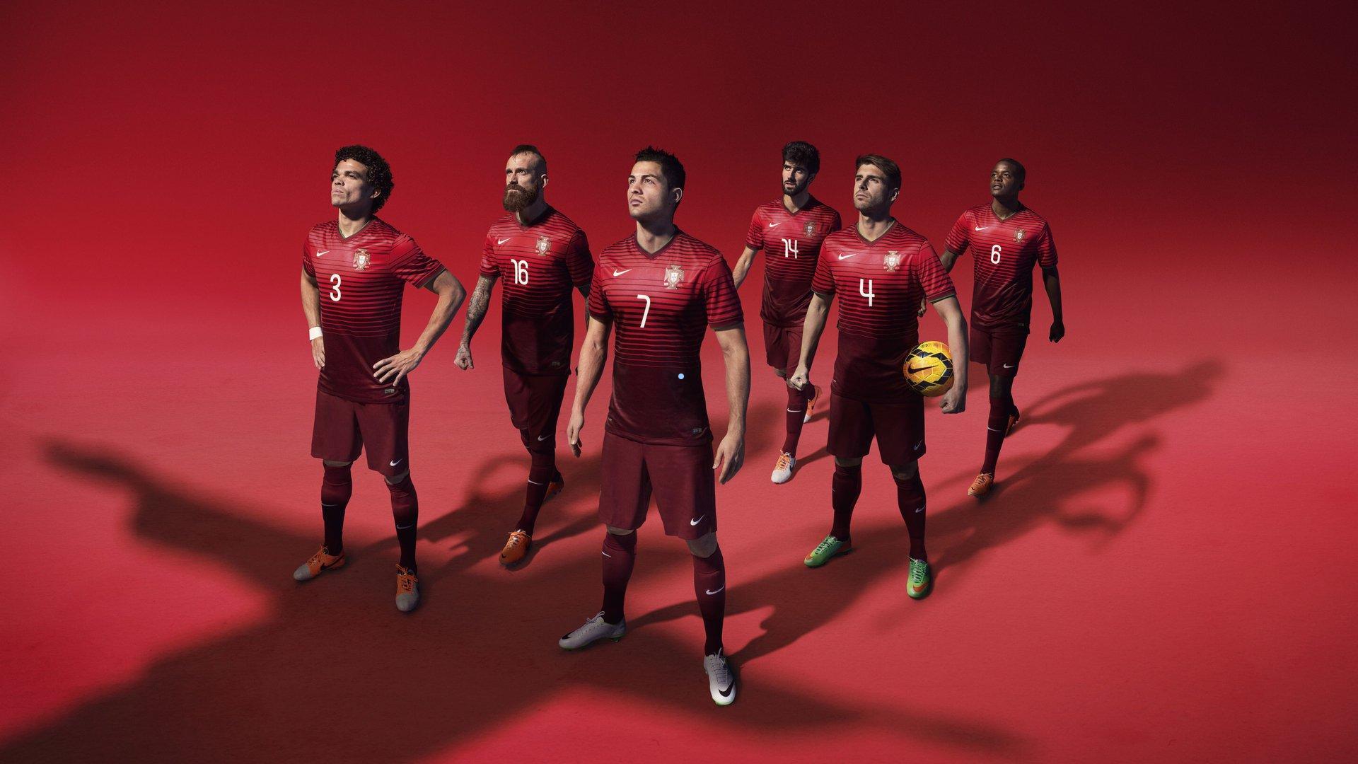 开云中文官网-韩足晚报，洪明甫午后归国，就赛事分组态势发表审慎言论